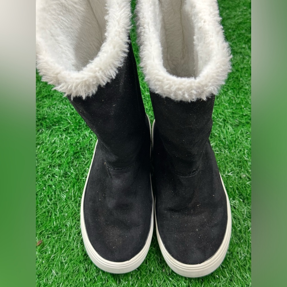 Old Navy Kids Winter Black Jack‎ Boots